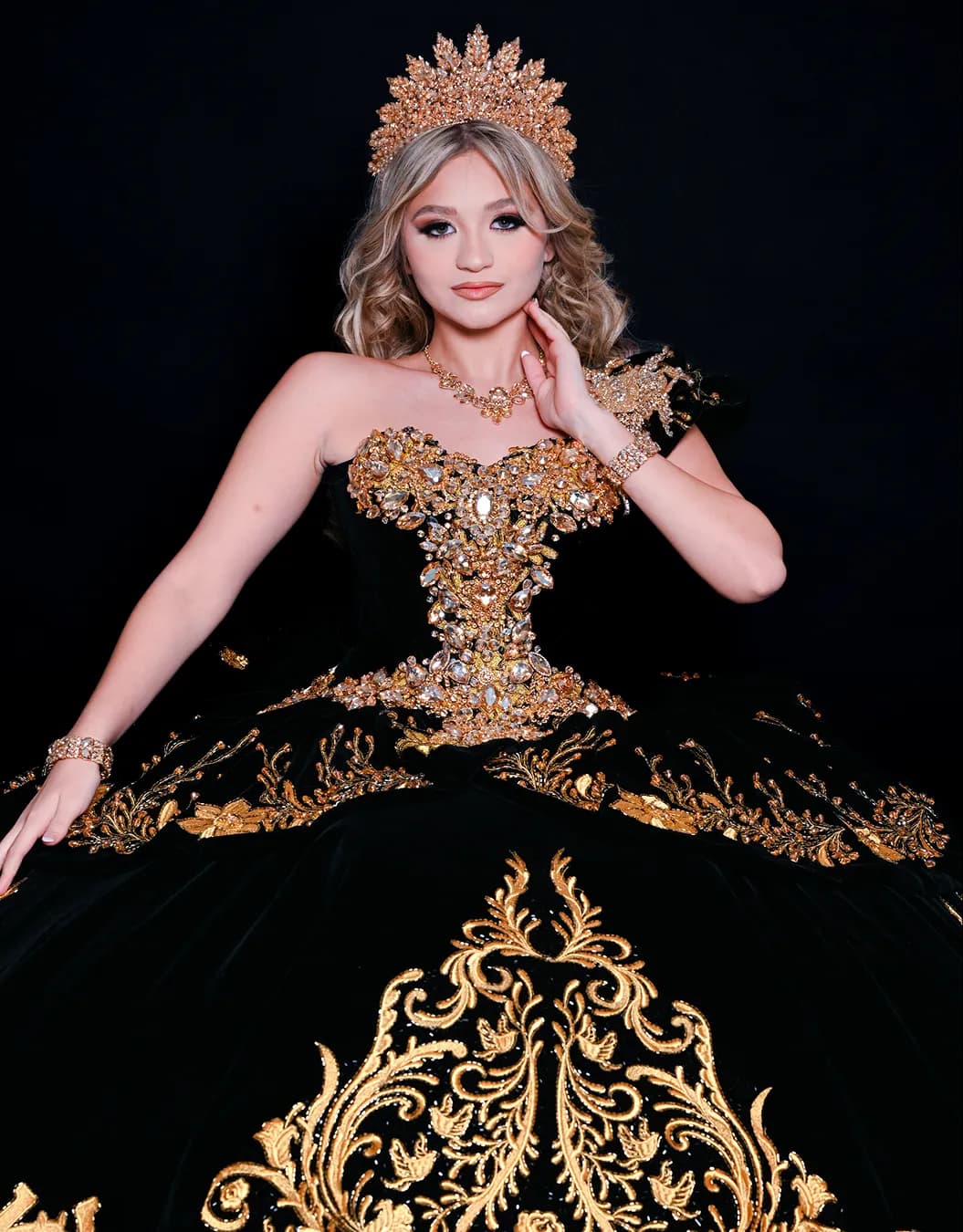 Viannk Mansur - Exclusive designs