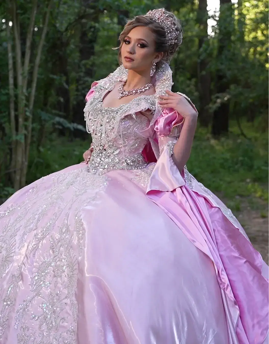 Viannk Mansur - Handcrafted magic